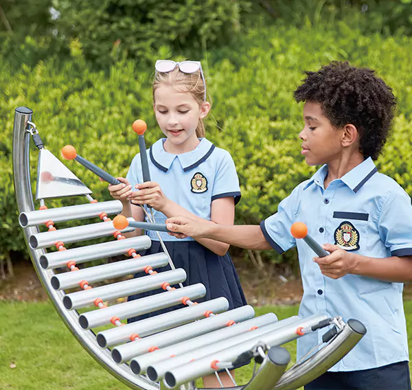 Майдончи берунӣ